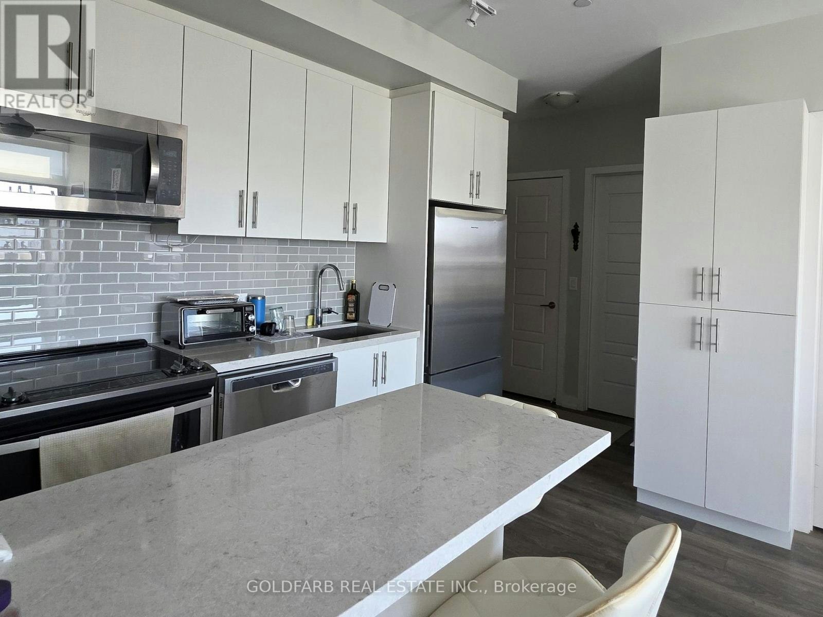 B401-271 Sea Ray Avenue, Innisfil, ON, L9S 0J4 - 2