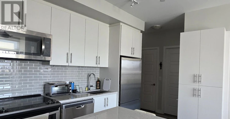 B401-271 Sea Ray Avenue, Innisfil, ON, L9S 0J4 - 2