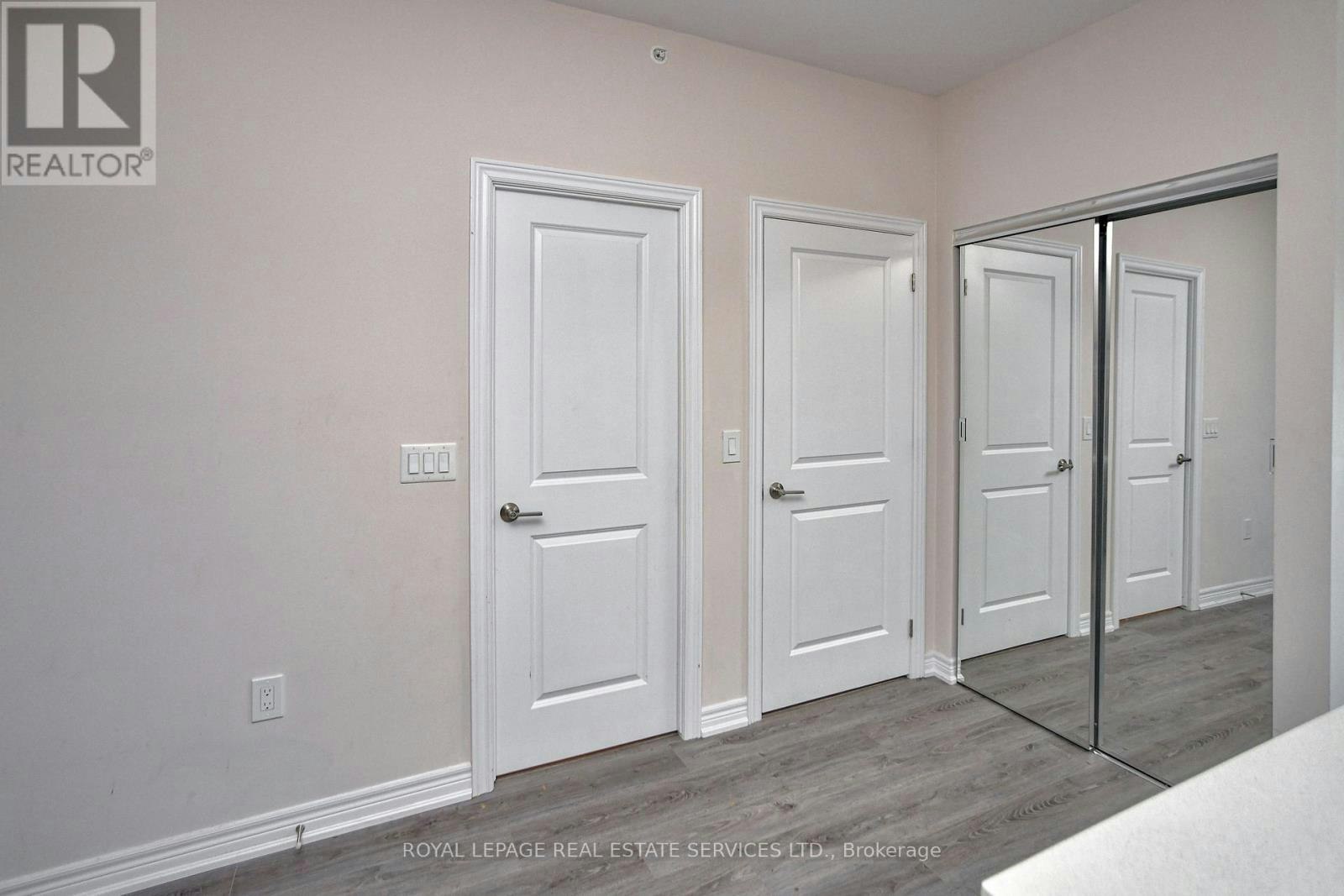 613-121 8 Highway Road, Hamilton, ON, L8G 1C1 - 21