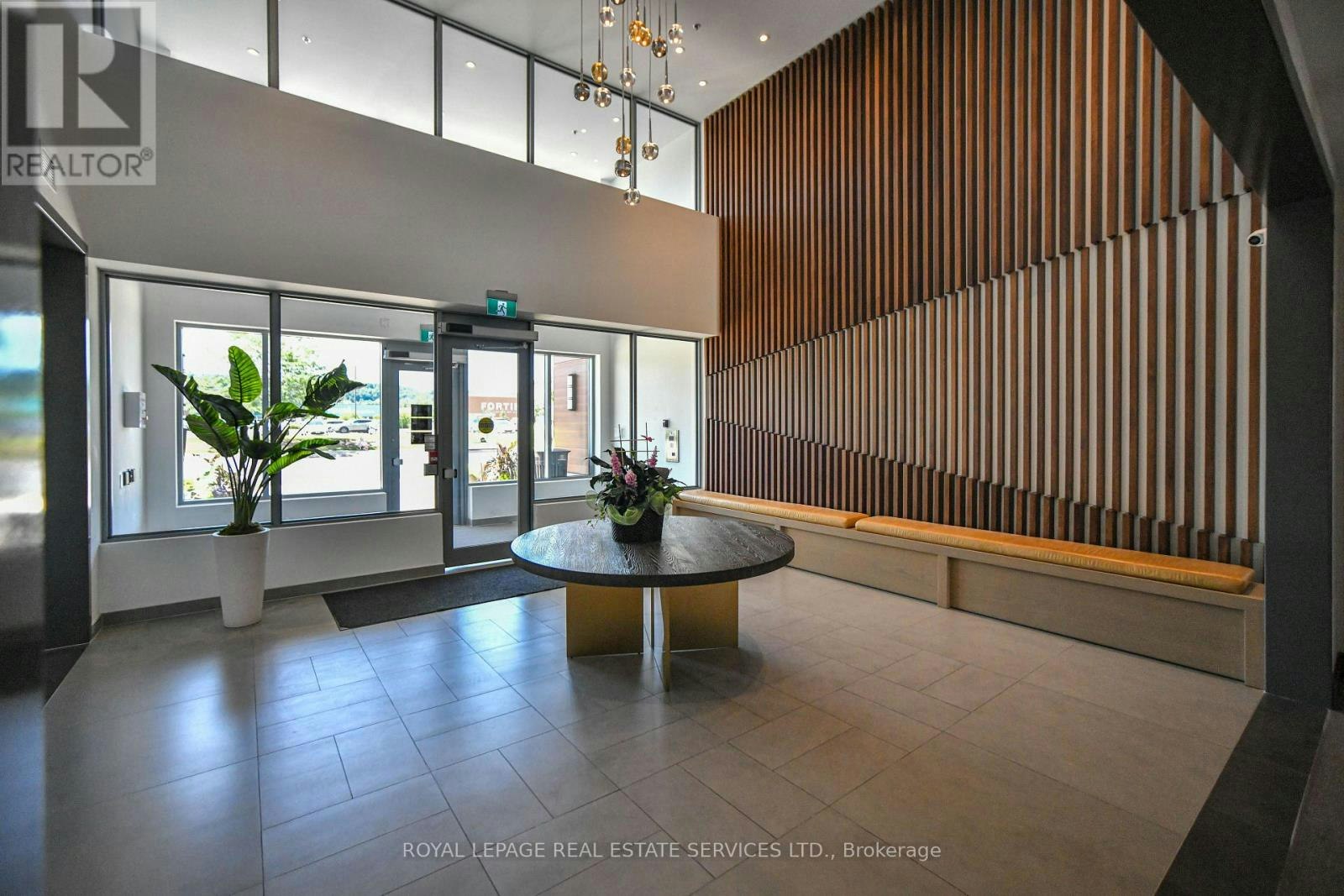 613-121 8 Highway Road, Hamilton, ON, L8G 1C1 - 4