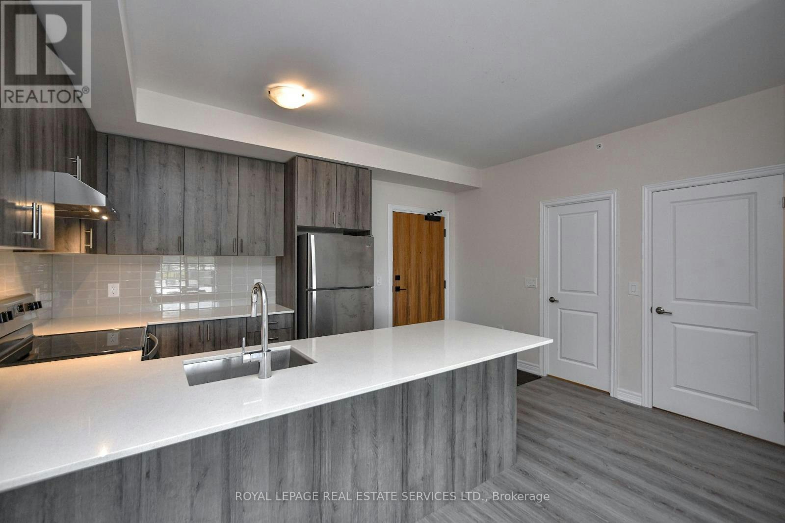 613-121 8 Highway Road, Hamilton, ON, L8G 1C1 - 13
