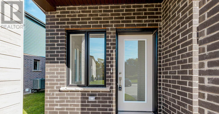 26 Oak Forest Common Crescent, Cambridge, ON, N1S 0G3 - 3