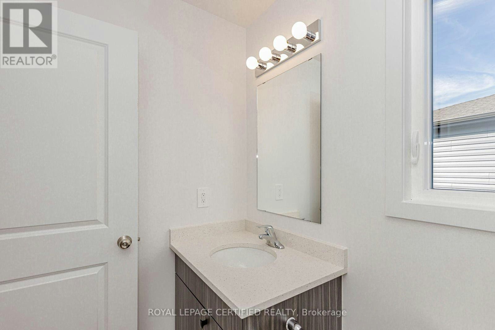 26 Oak Forest Common Crescent, Cambridge, ON, N1S 0G3 - 34