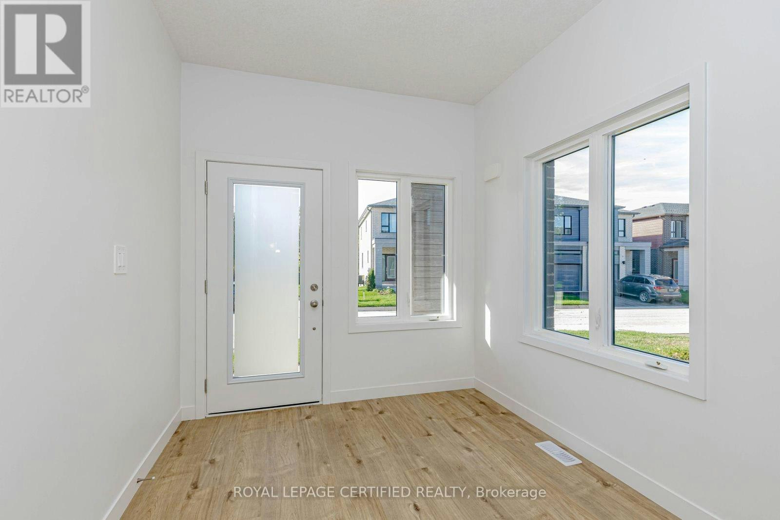 26 Oak Forest Common Crescent, Cambridge, ON, N1S 0G3 - 4
