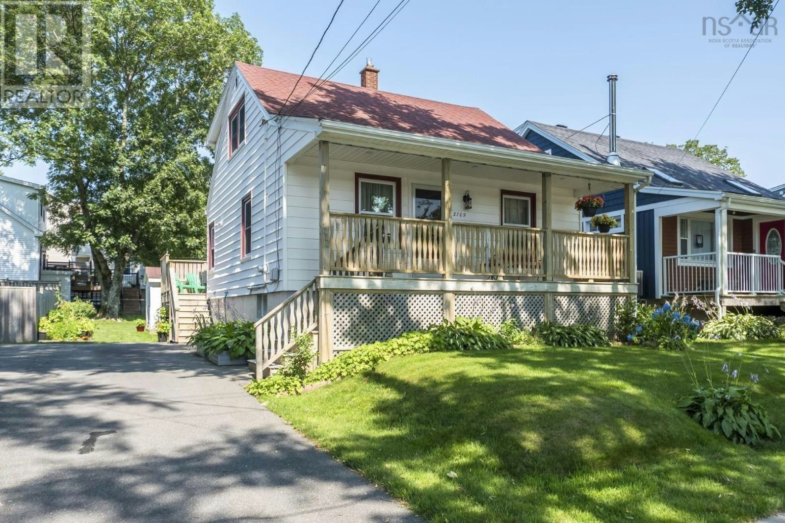 2709 Connolly Street, Halifax, NS, B3L 3M7