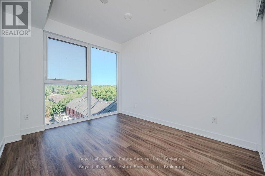 610-370 Martha Street, Burlington, ON, L7R 2P7 - 8