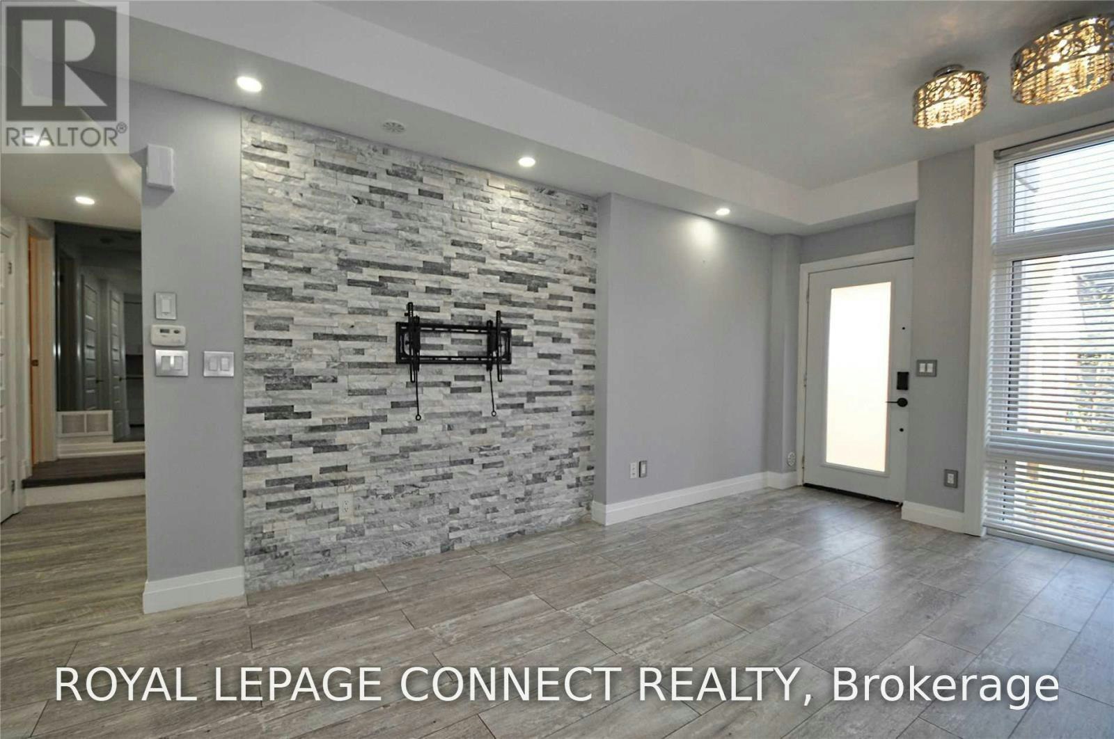 96-23 Eldora Avenue, Toronto, ON, M2M 1R3 - 3