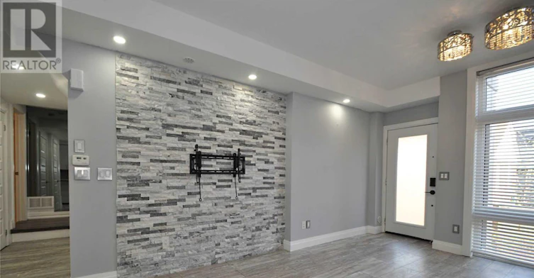 96-23 Eldora Avenue, Toronto, ON, M2M 1R3 - 3