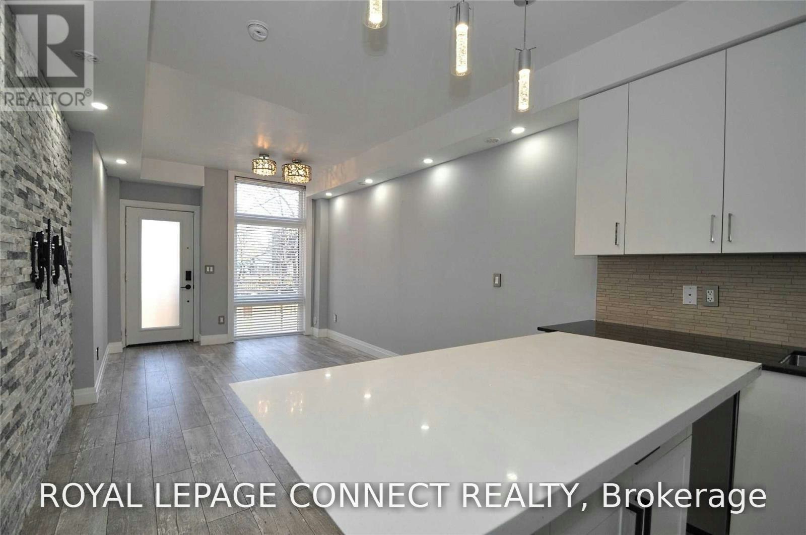 96-23 Eldora Avenue, Toronto, ON, M2M 1R3 - 6