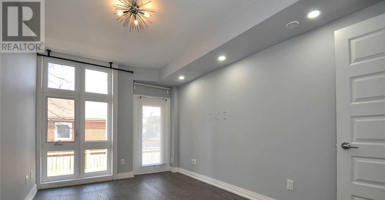 96-23 Eldora Avenue, Toronto, ON, M2M 1R3 - 17