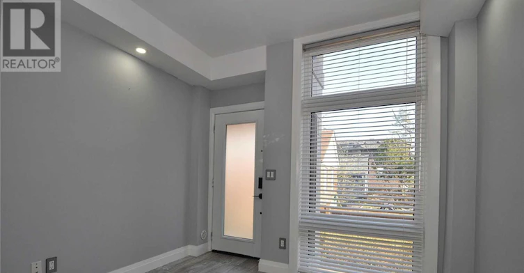 96-23 Eldora Avenue, Toronto, ON, M2M 1R3 - 2