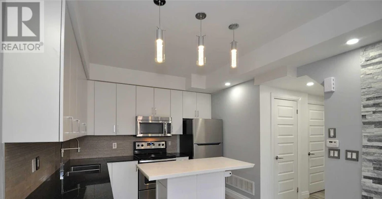 96-23 Eldora Avenue, Toronto, ON, M2M 1R3 - 4
