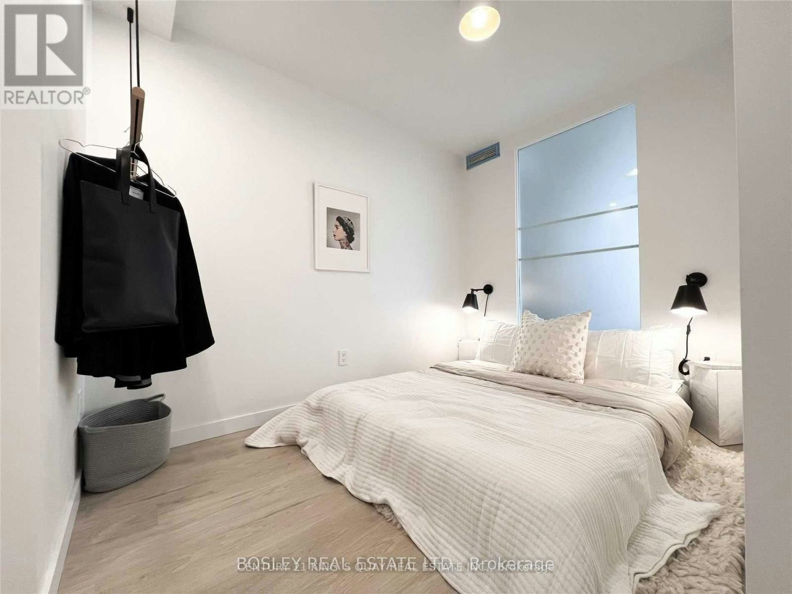 803-1055 Bay Street, Toronto, ON, M5S 3A3 - 25