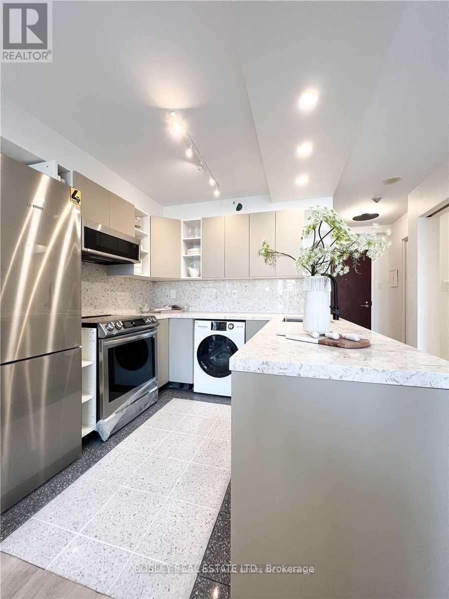 803-1055 Bay Street, Toronto, ON, M5S 3A3