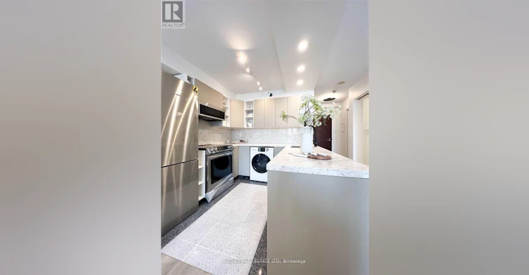 803-1055 Bay Street, Toronto, ON, M5S 3A3