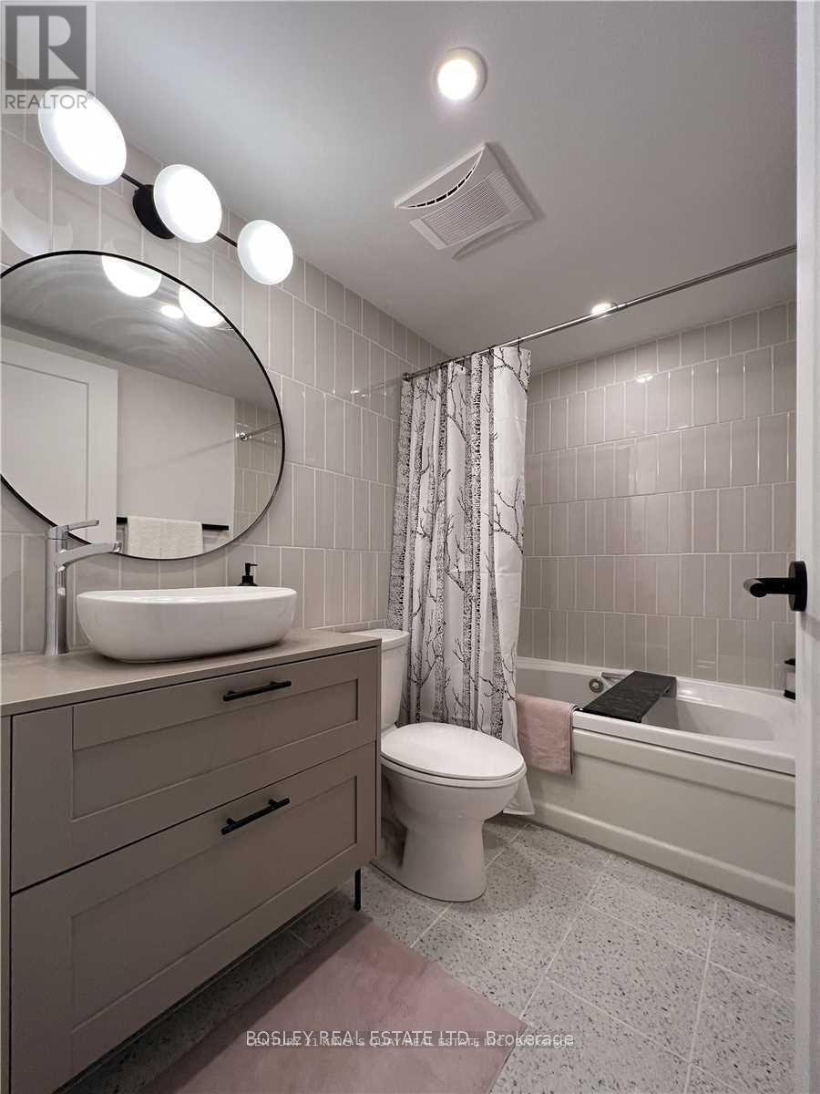 803-1055 Bay Street, Toronto, ON, M5S 3A3 - 4