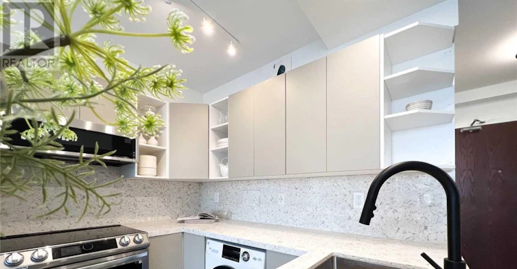 803-1055 Bay Street, Toronto, ON, M5S 3A3 - 2