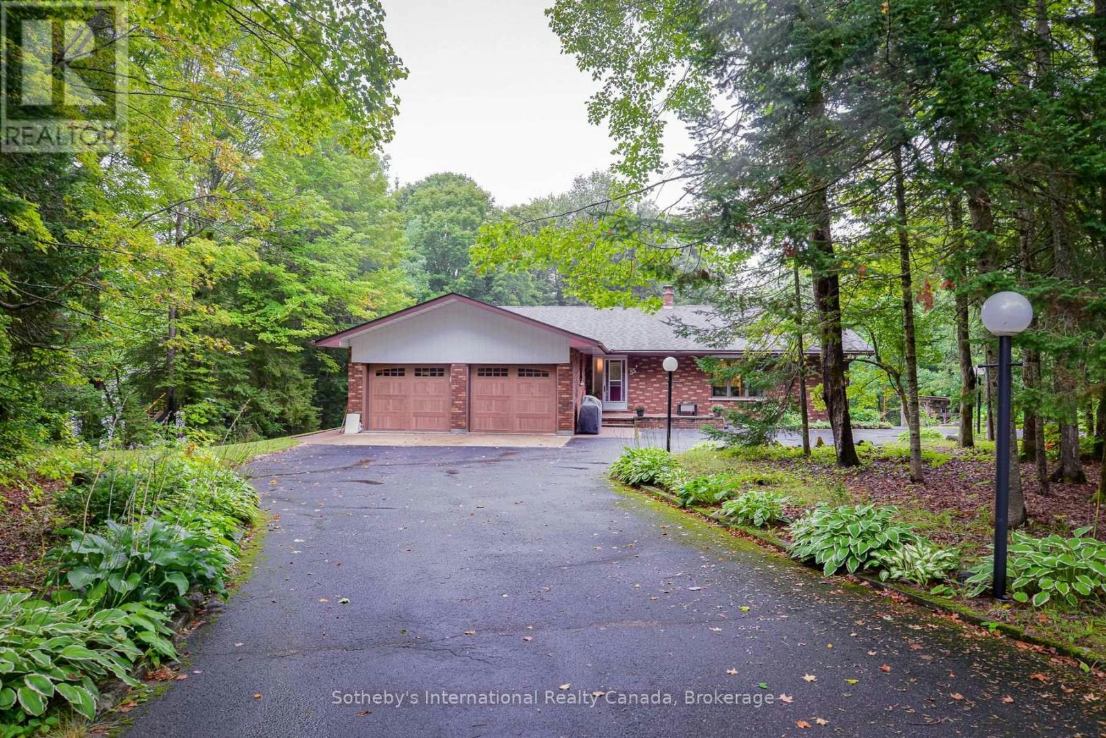 55 Denniss Drive, Bracebridge, ON, P1L 1W9