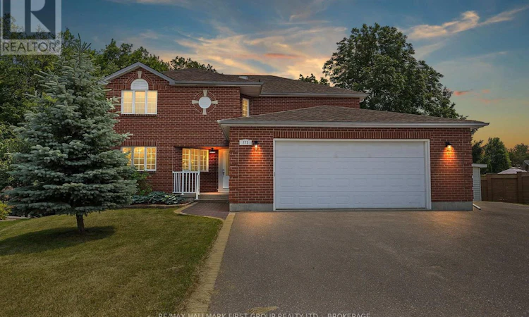 272 Friarhill Crescent