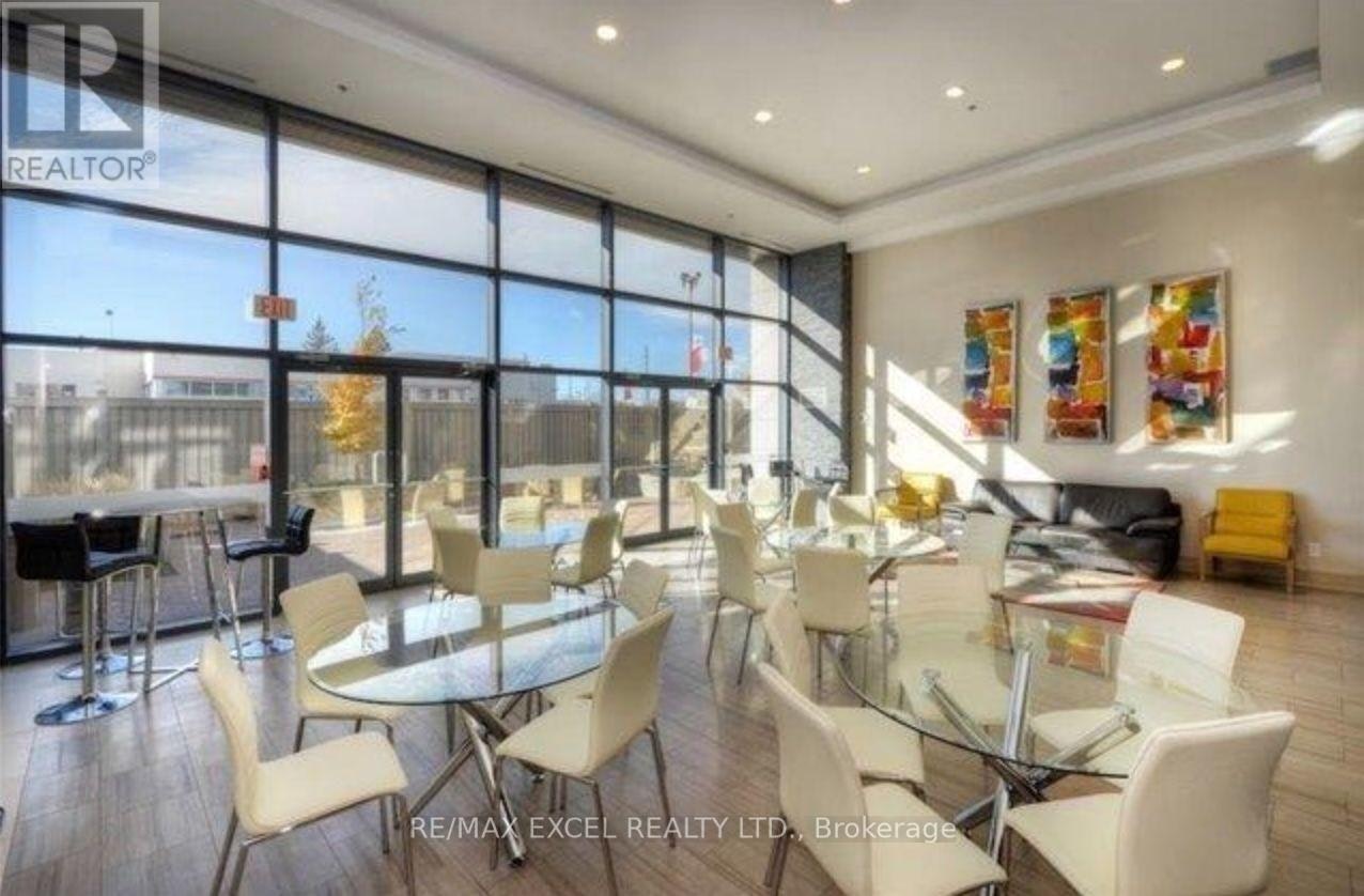 520-12 Woodstream Boulevard, Vaughan, ON, L4L 8C3 - 10