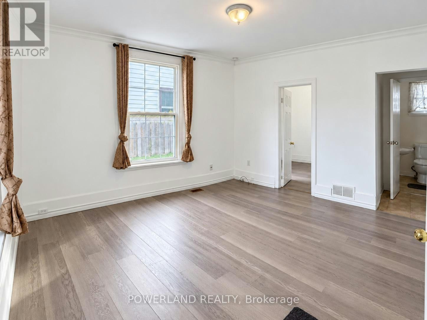 1-202 Prospect Street, Newmarket, ON, L3Y 3T6 - 7