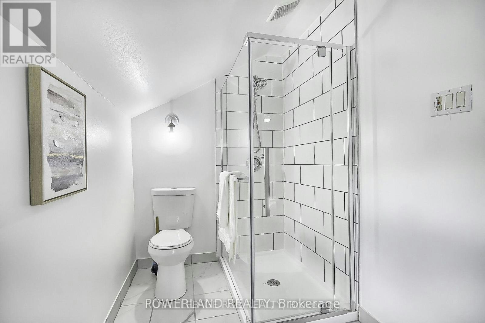 2-202 Prospect Street W, Newmarket, ON, L3Y 3T6 - 26