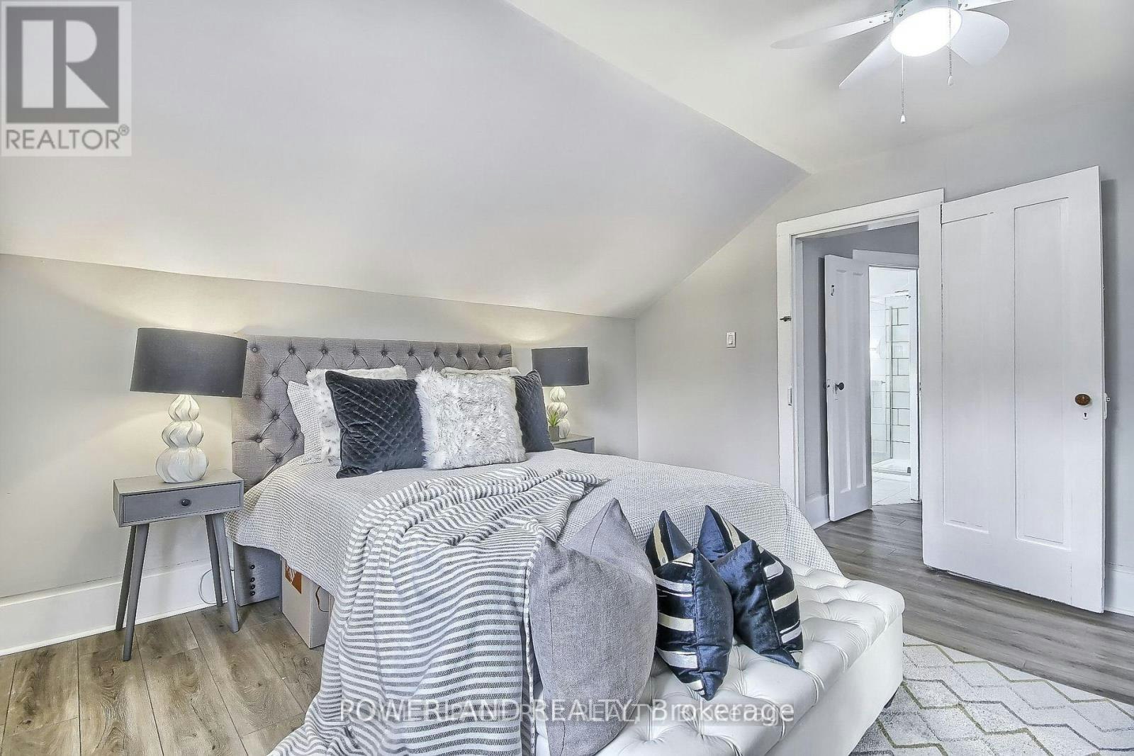 2-202 Prospect Street W, Newmarket, ON, L3Y 3T6 - 23