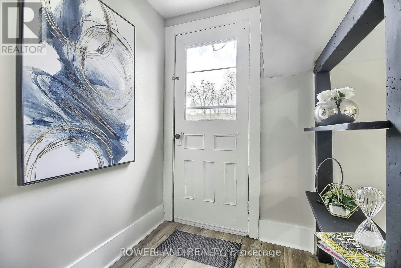 2-202 Prospect Street W, Newmarket, ON, L3Y 3T6 - 27