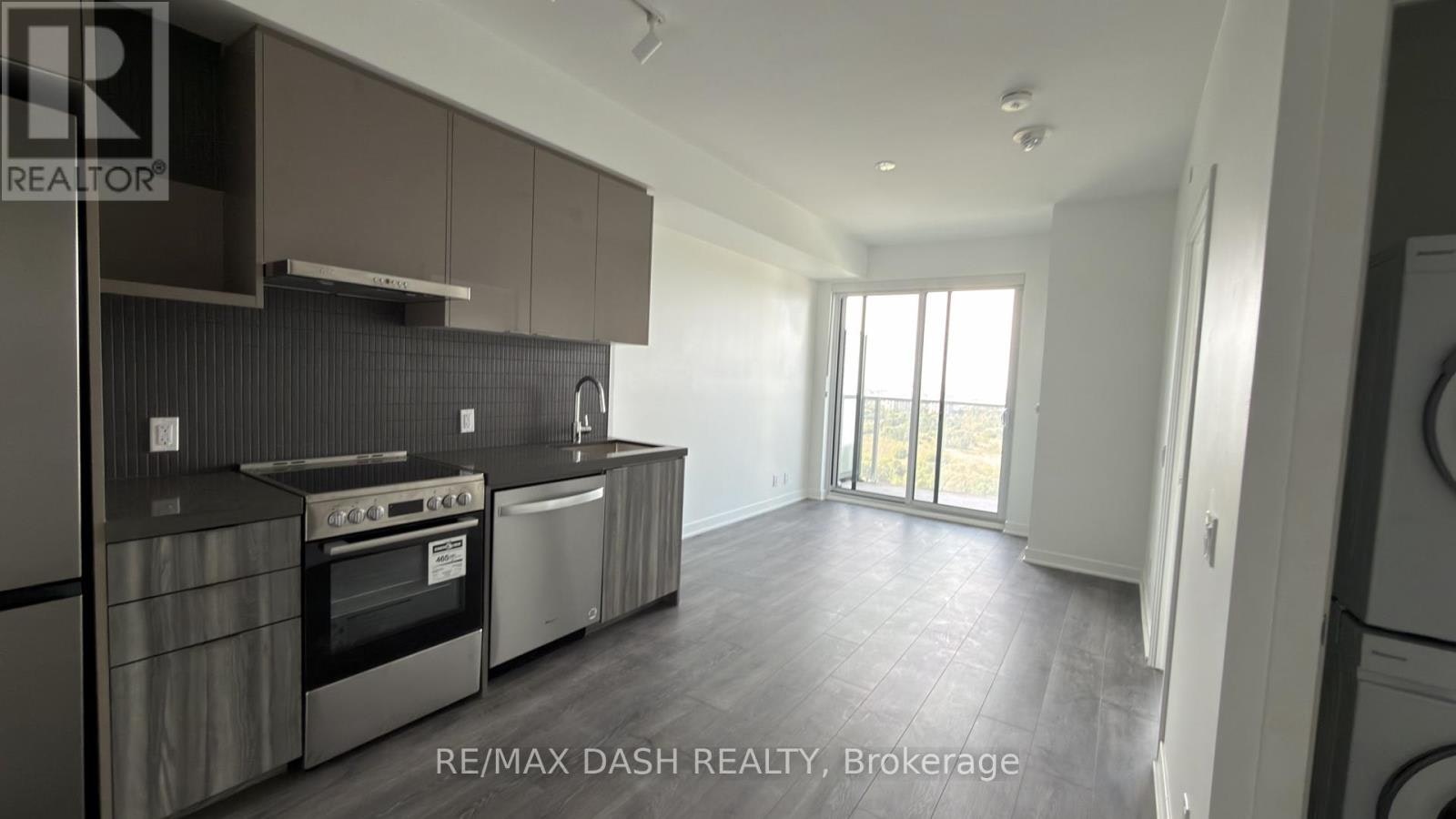 2015-6 Flavelle Trail, Vaughan, ON, L4L 0M8 - 12