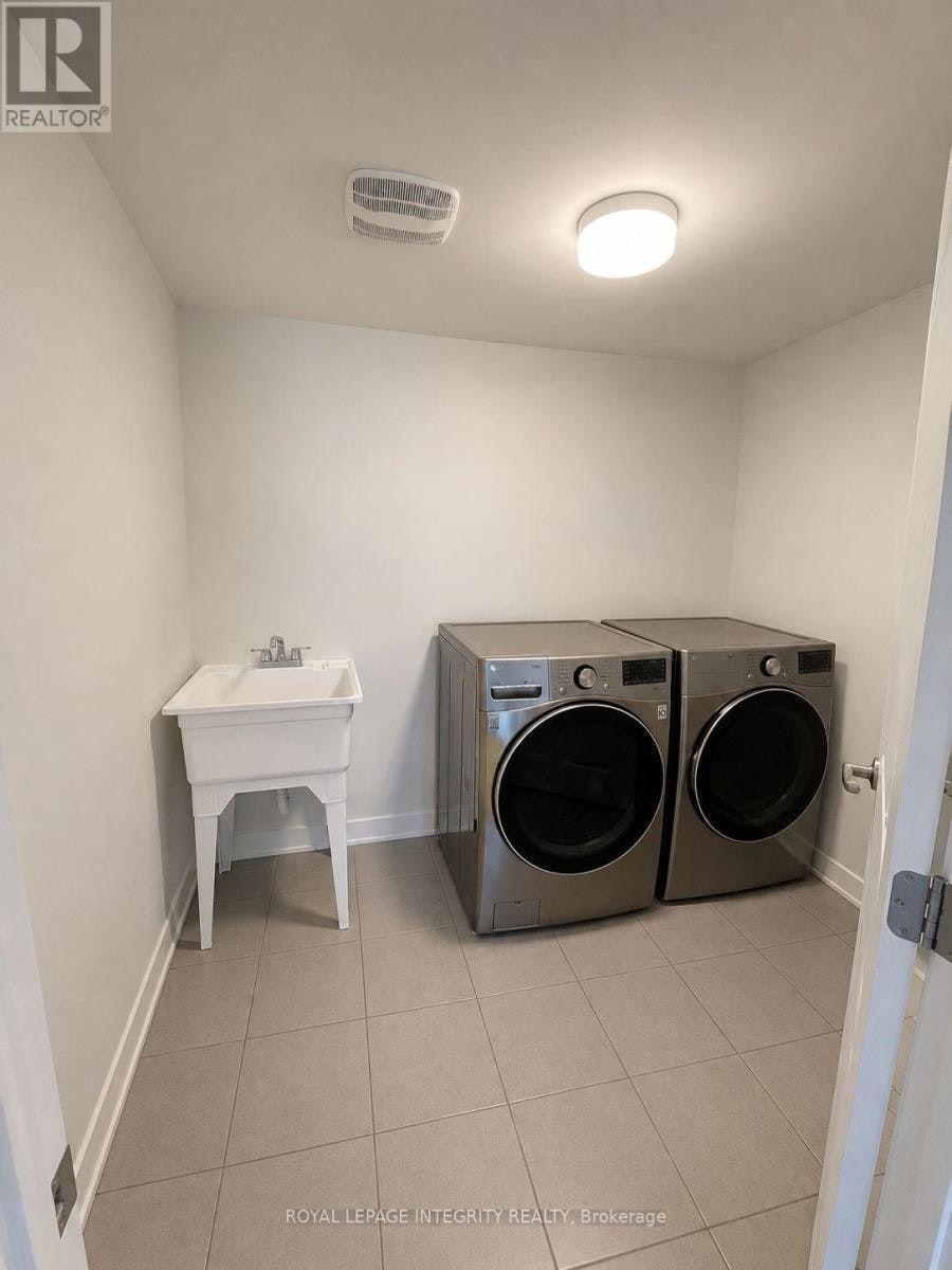 347 Parallax Private, Ottawa, ON, K2J 7B2 - 3