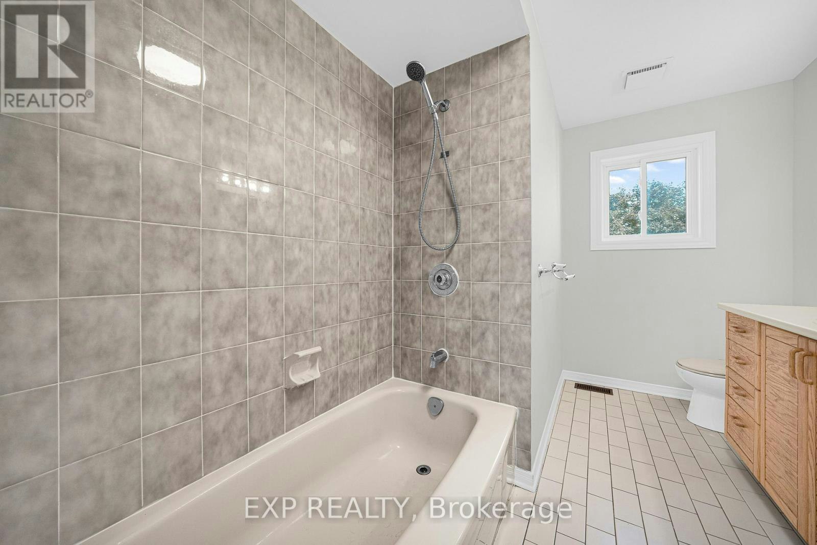 18 Arbordale Crescent, Ottawa, ON, K2G 5C6 - 36