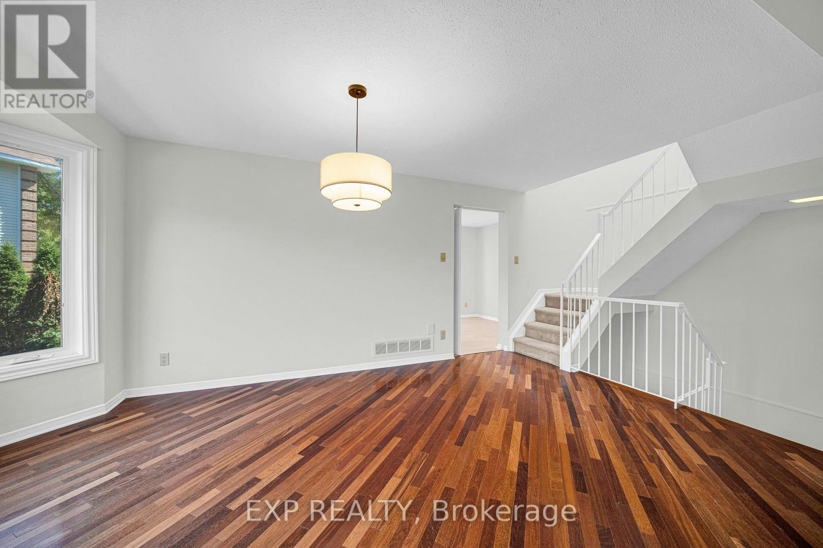 18 Arbordale Crescent, Ottawa, ON, K2G 5C6 - 17