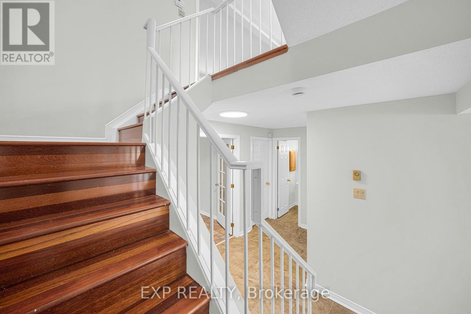 18 Arbordale Crescent, Ottawa, ON, K2G 5C6 - 7