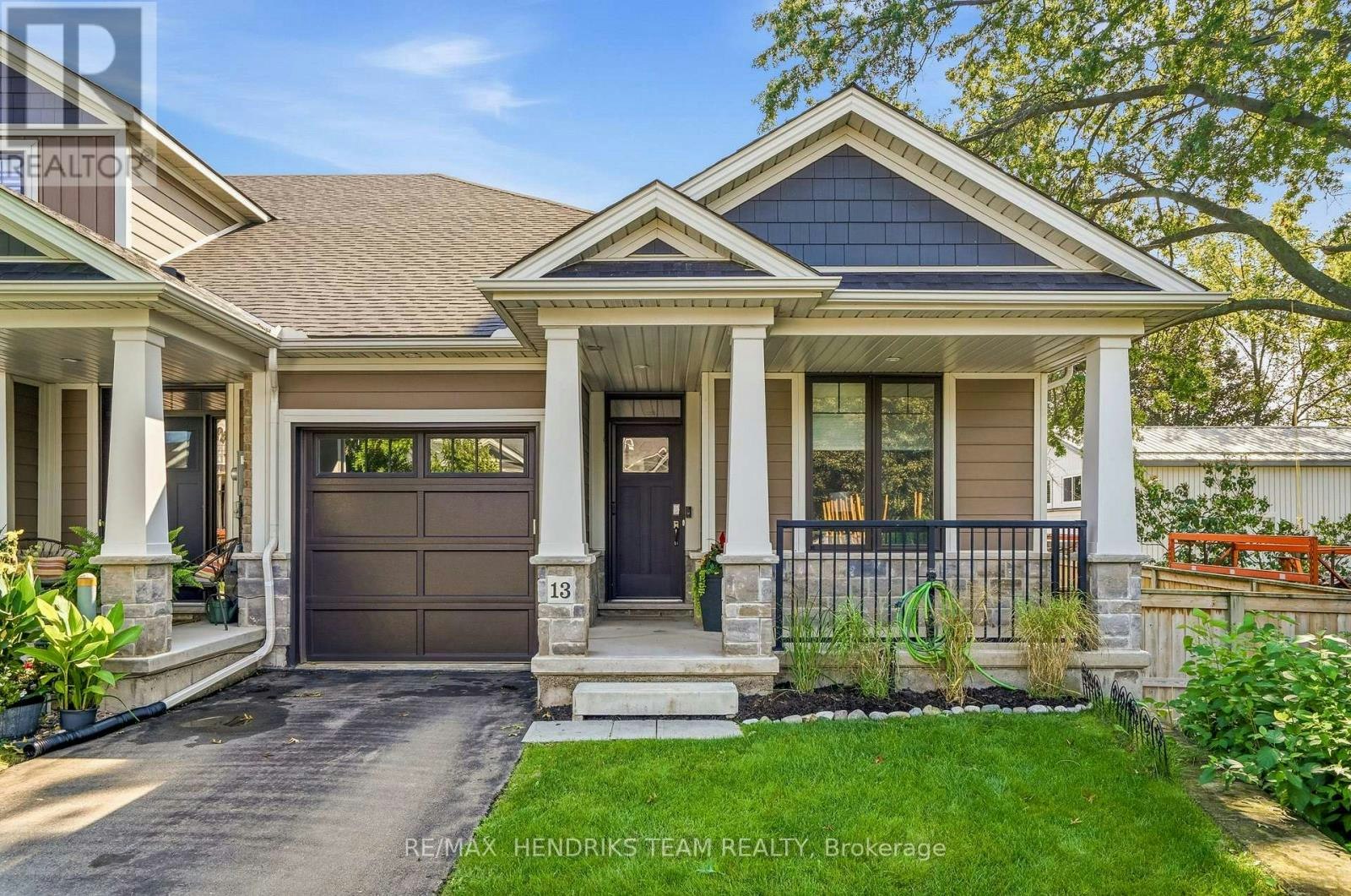 13 Turbinia Court, Grimsby, ON, L3M 0H8