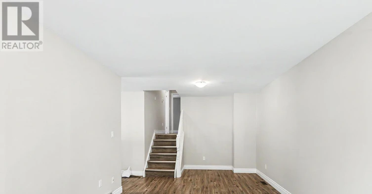 287 Portsmouth Crescent E, London, ON, N5V 4E1 - 4