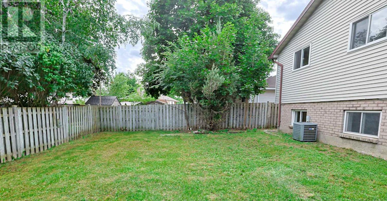 287 Portsmouth Crescent E, London, ON, N5V 4E1 - 32