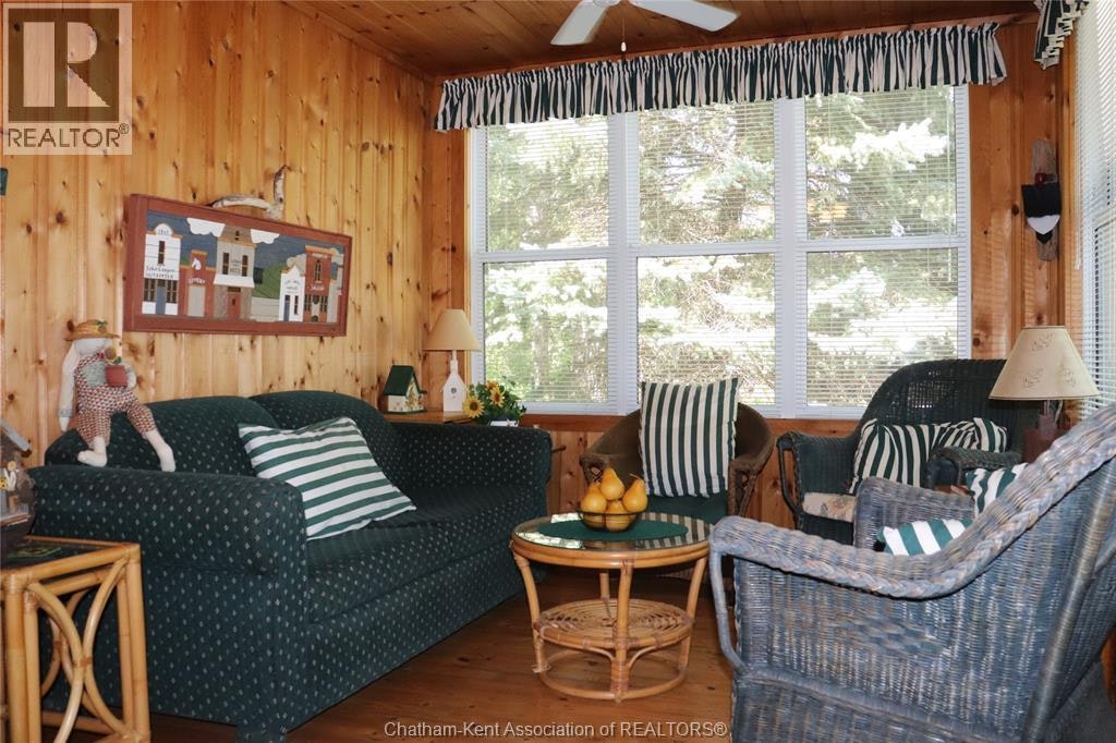 17818 Lakeshore Road, Chatham-Kent, ON, N0P 1X0 - 10