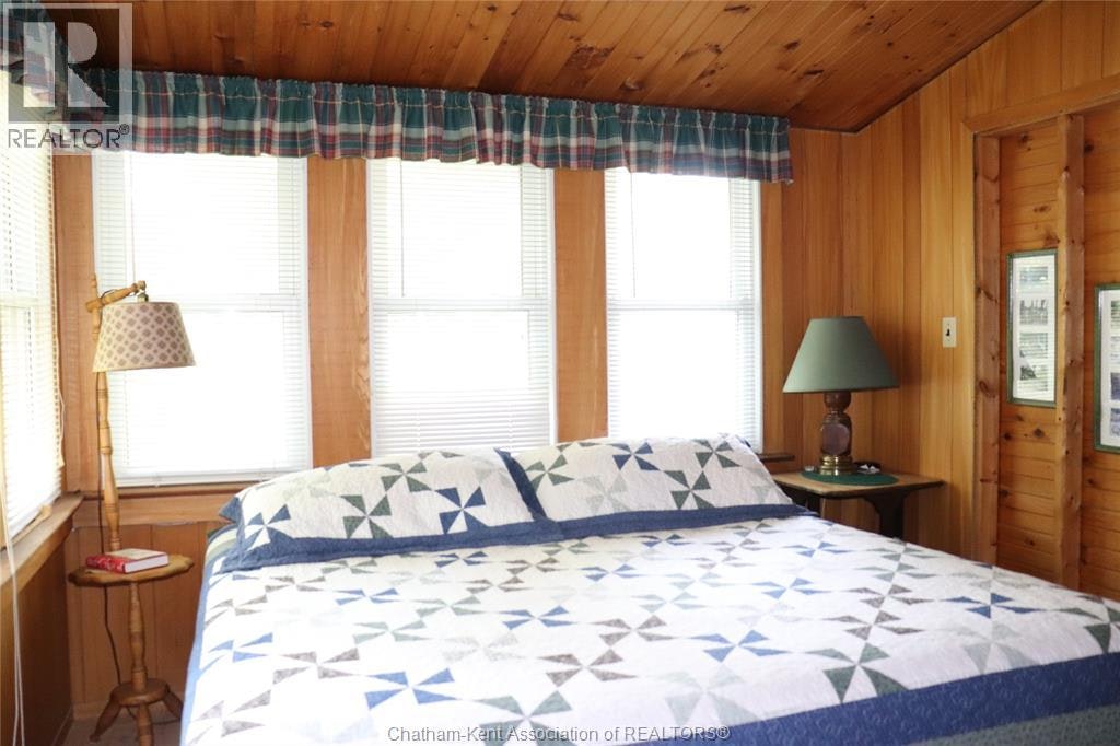 17818 Lakeshore Road, Chatham-Kent, ON, N0P 1X0 - 14