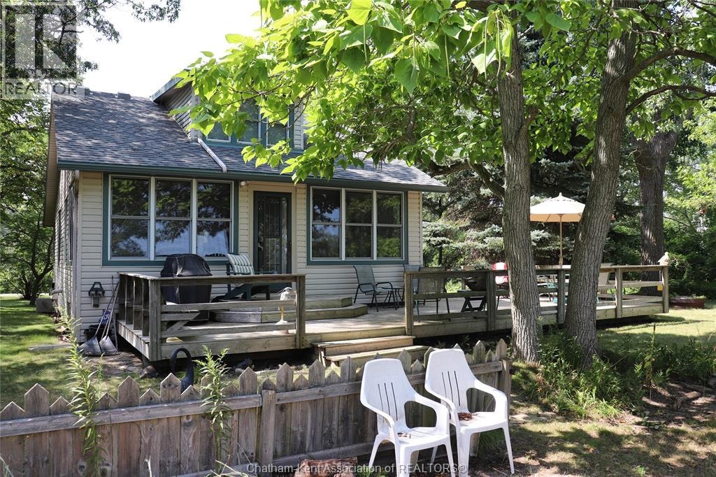 17818 Lakeshore Road, Chatham-Kent, ON, N0P 1X0 - 2