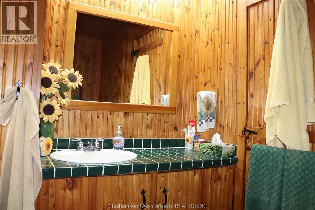 17818 Lakeshore Road, Chatham-Kent, ON, N0P 1X0 - 15