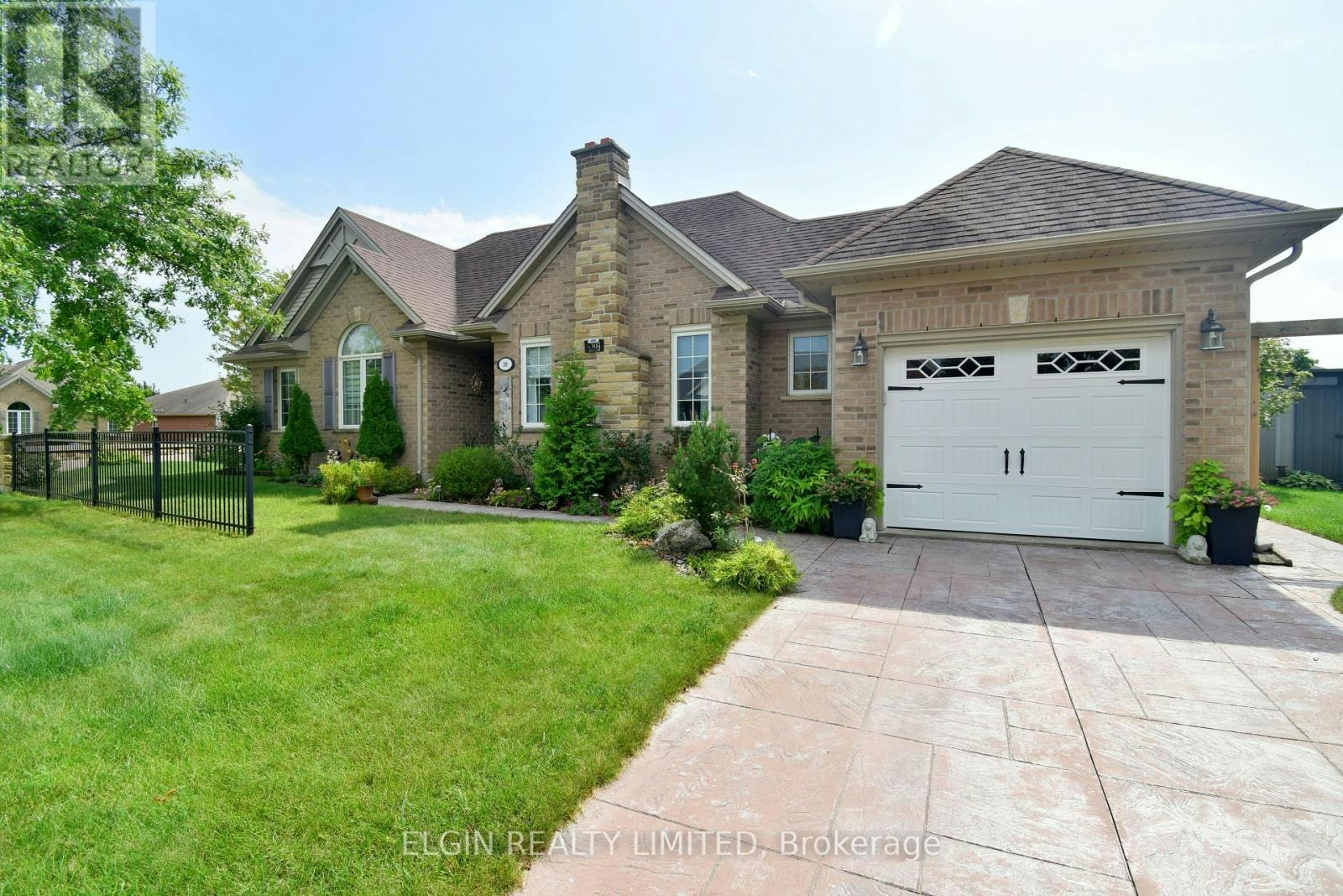 30 Peach Tree Boulevard, St. Thomas, ON, N5R 0B5