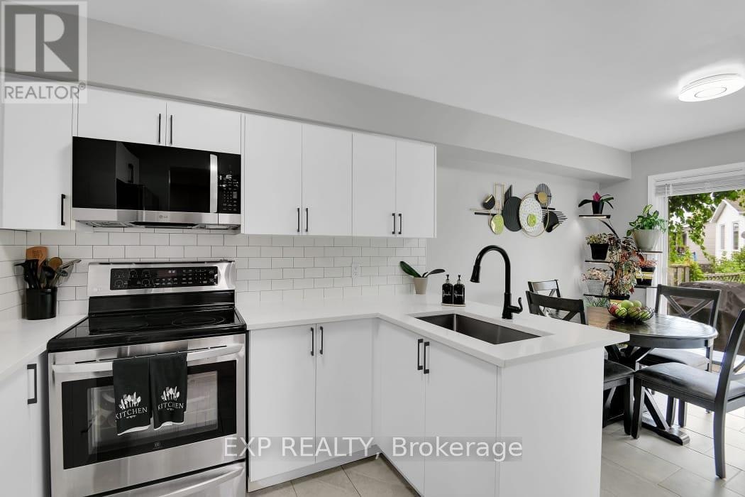 138 Acklam Terrace, Ottawa, ON, K2K 2J5 - 12