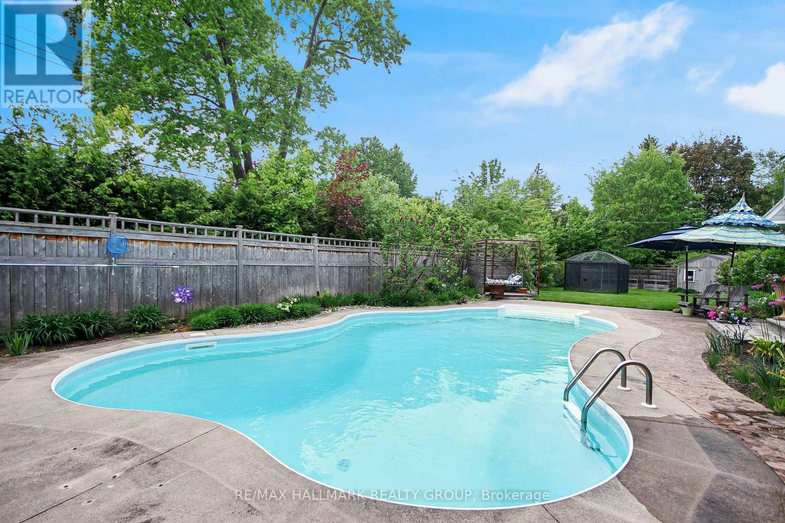 550 Piccadilly Avenue, Ottawa, ON, K1Y 0J1 - 21