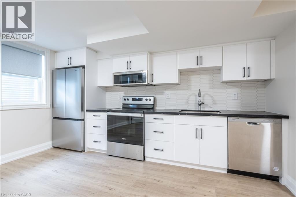 D-80 Irene Avenue, Hamilton, ON, L8G 2B2 - 2