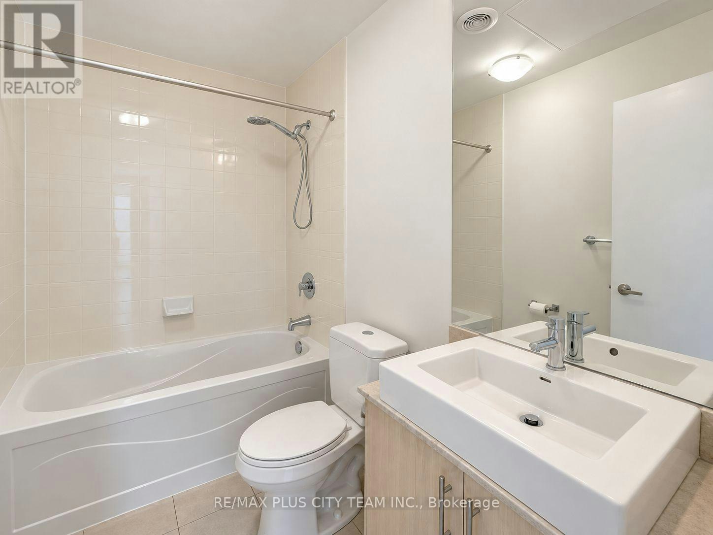 2605-65 Bremner Boulevard, Toronto, ON, M5J 0A7 - 10