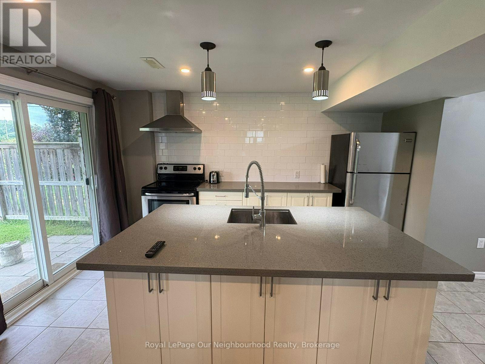 1 Richard Davies Crescent, Clarington, ON, L1C 3K2