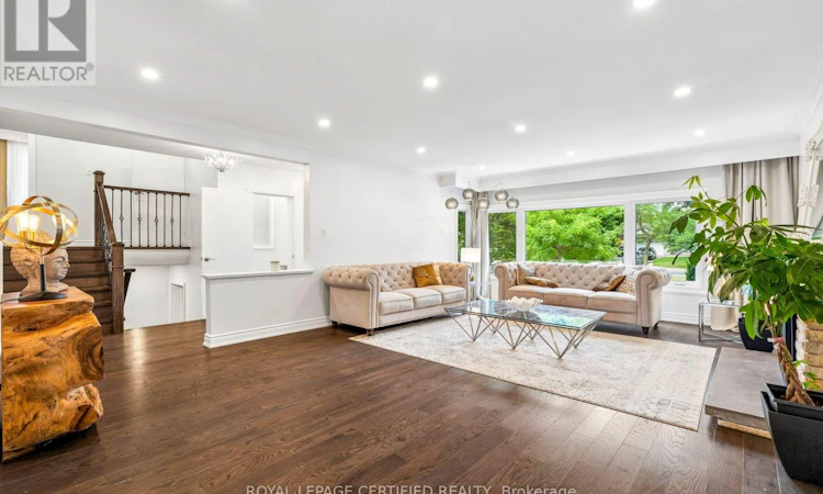 462 The Kingsway