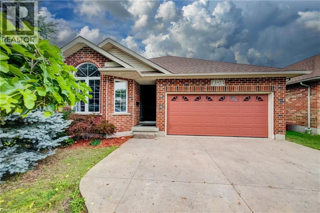 245 Fern Crescent, Waterloo, ON, N2V 2P9
