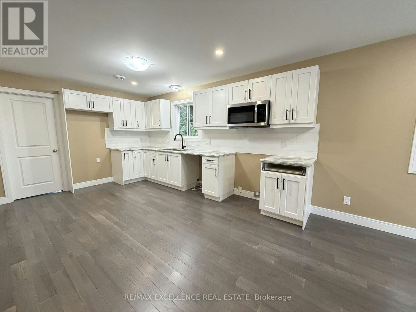 18 Huff Avenue, Brantford, ON, N3R 2A3 - 8