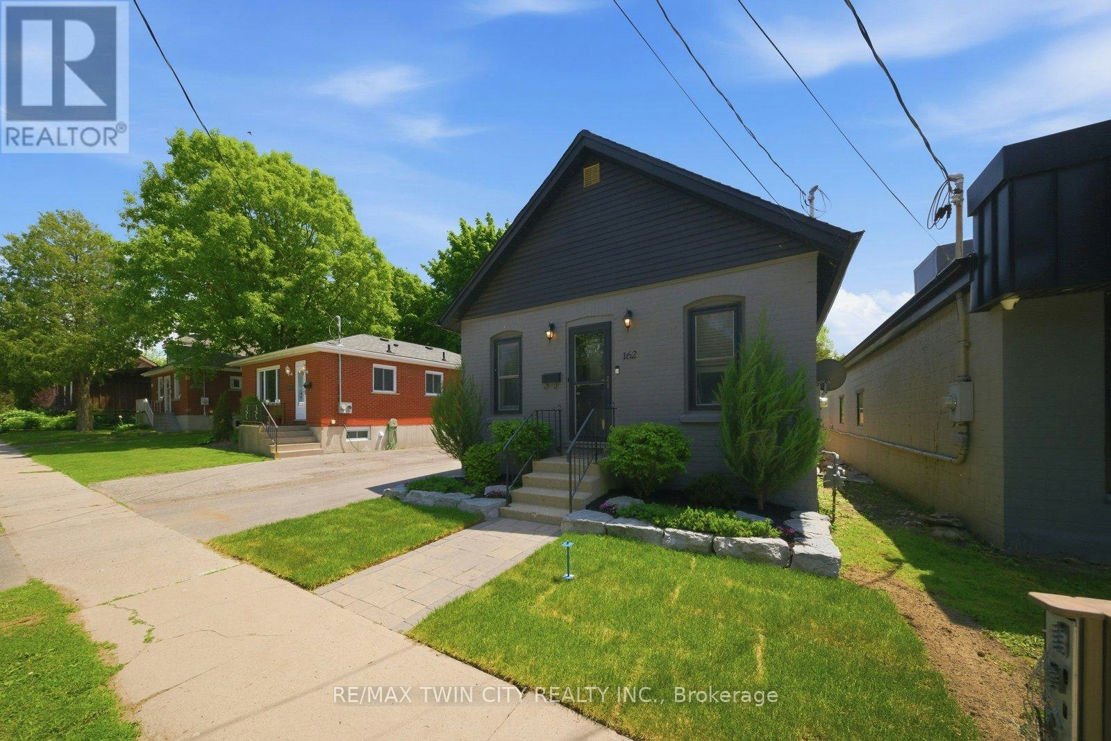 162 Grand River Avenue, Brantford, ON, N3T 4X6